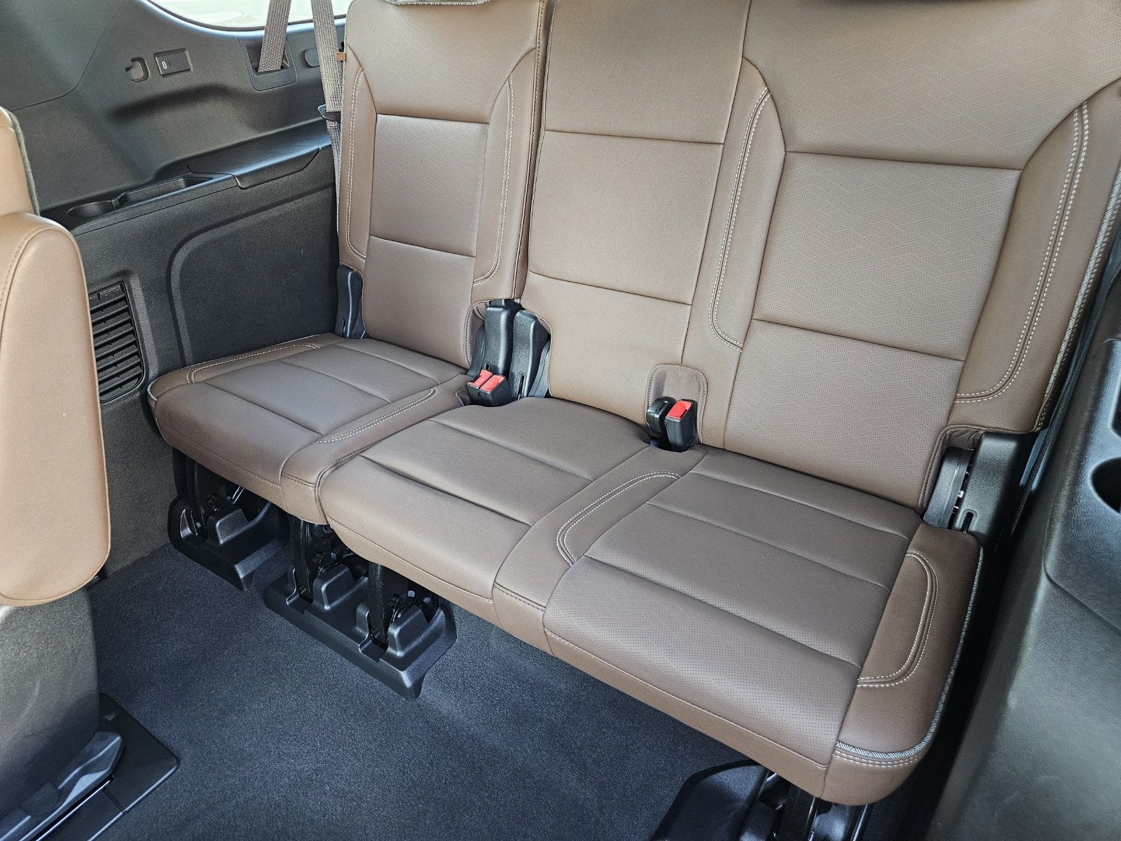 2023 Chevrolet Suburban High Country - Photo 34