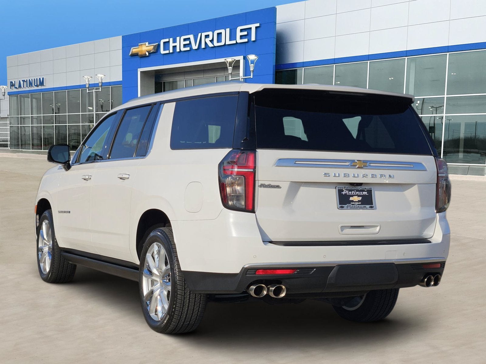2023 Chevrolet Suburban High Country - Photo 4