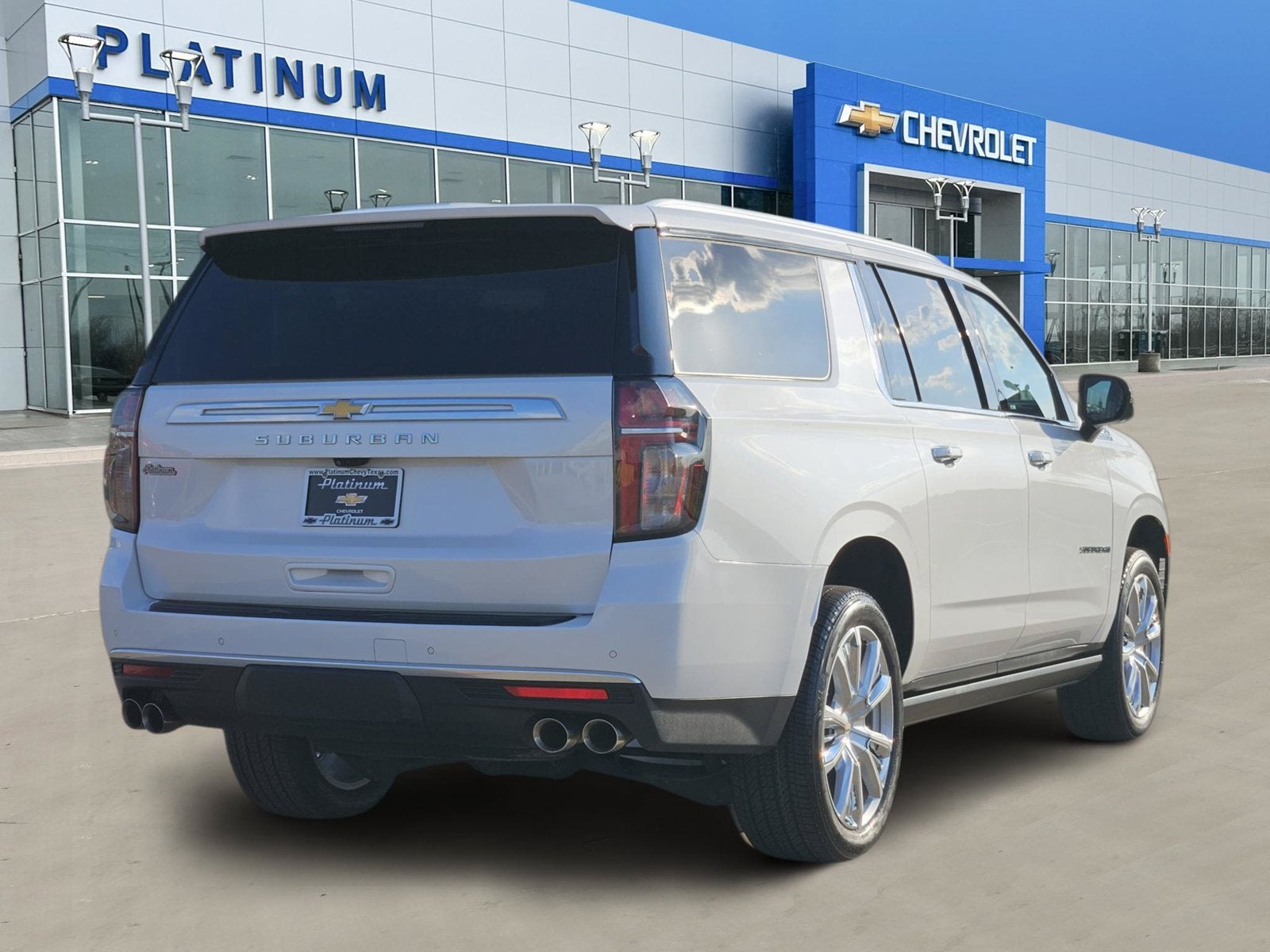 2023 Chevrolet Suburban High Country - Photo 5