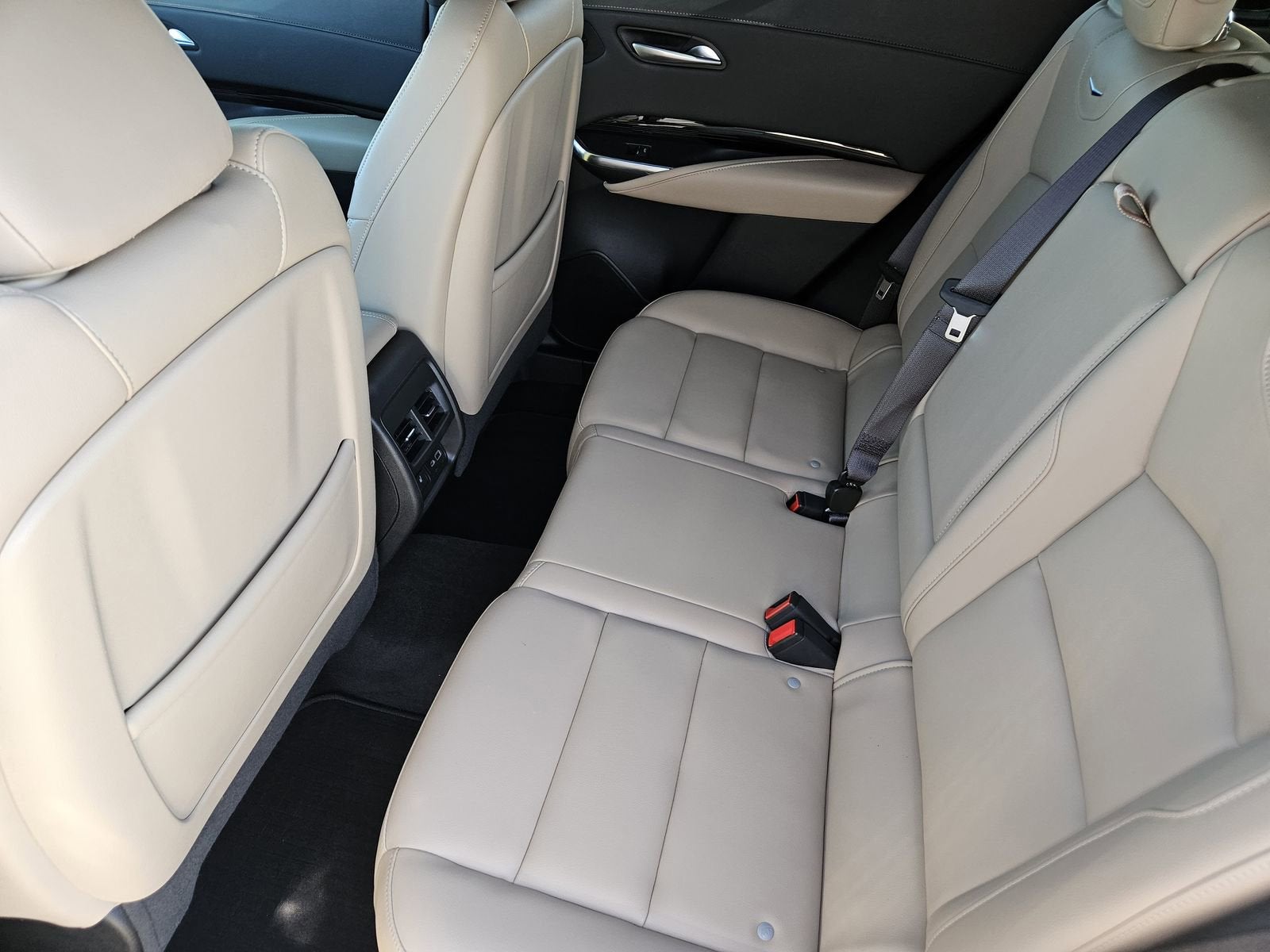 2024 Cadillac XT4 Luxury