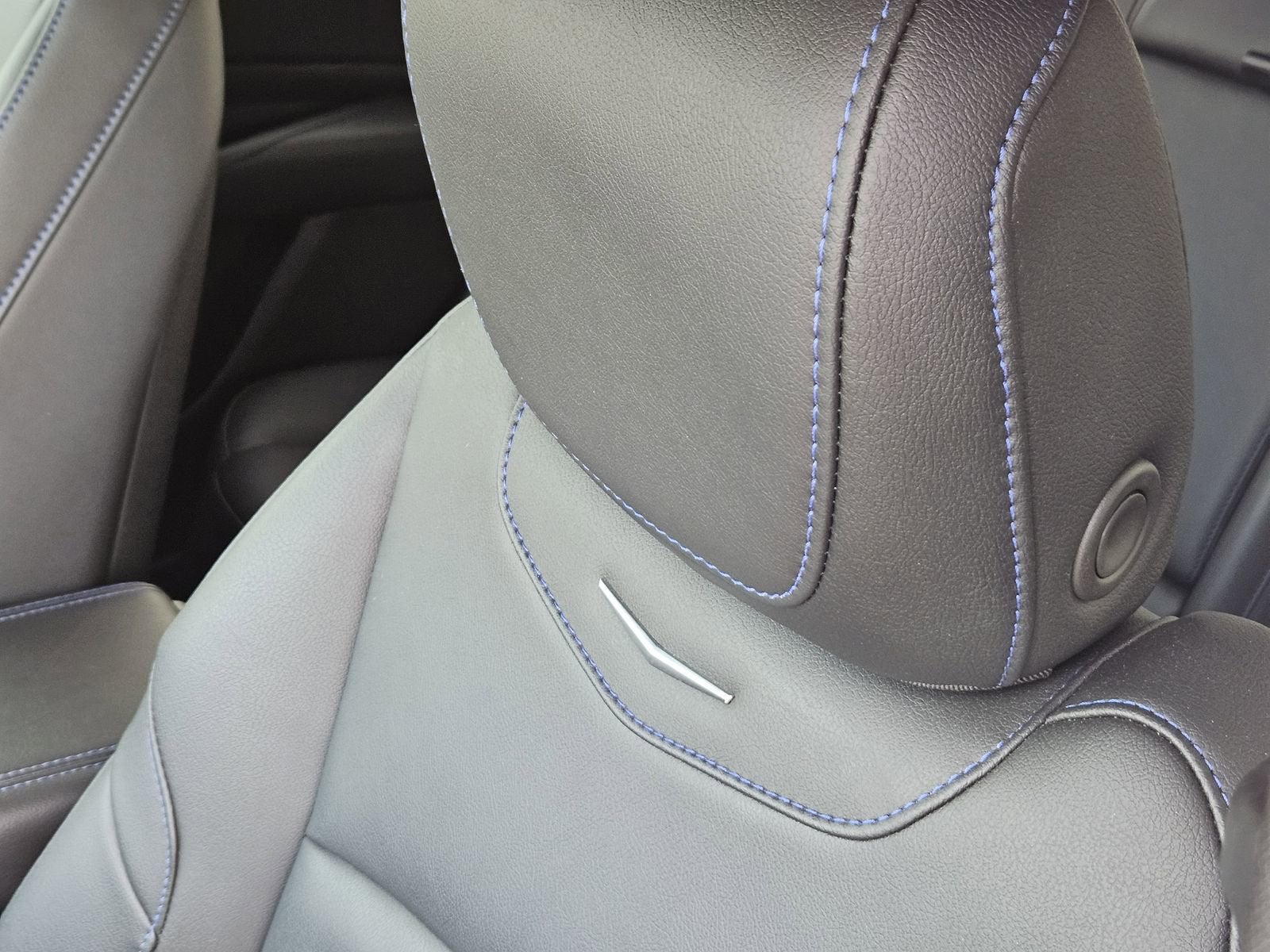 2025 Cadillac XT4 Sport