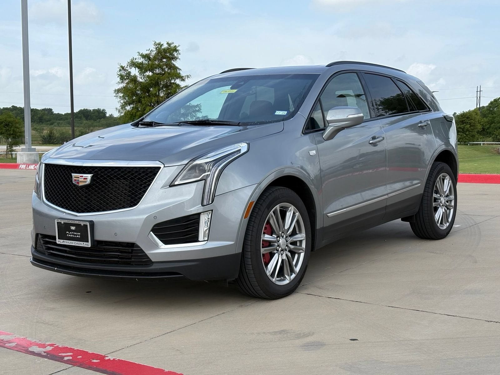 2025 Cadillac XT5 Sport