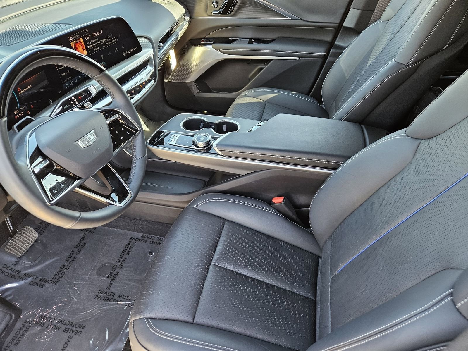 2024 Cadillac LYRIQ Sport 2