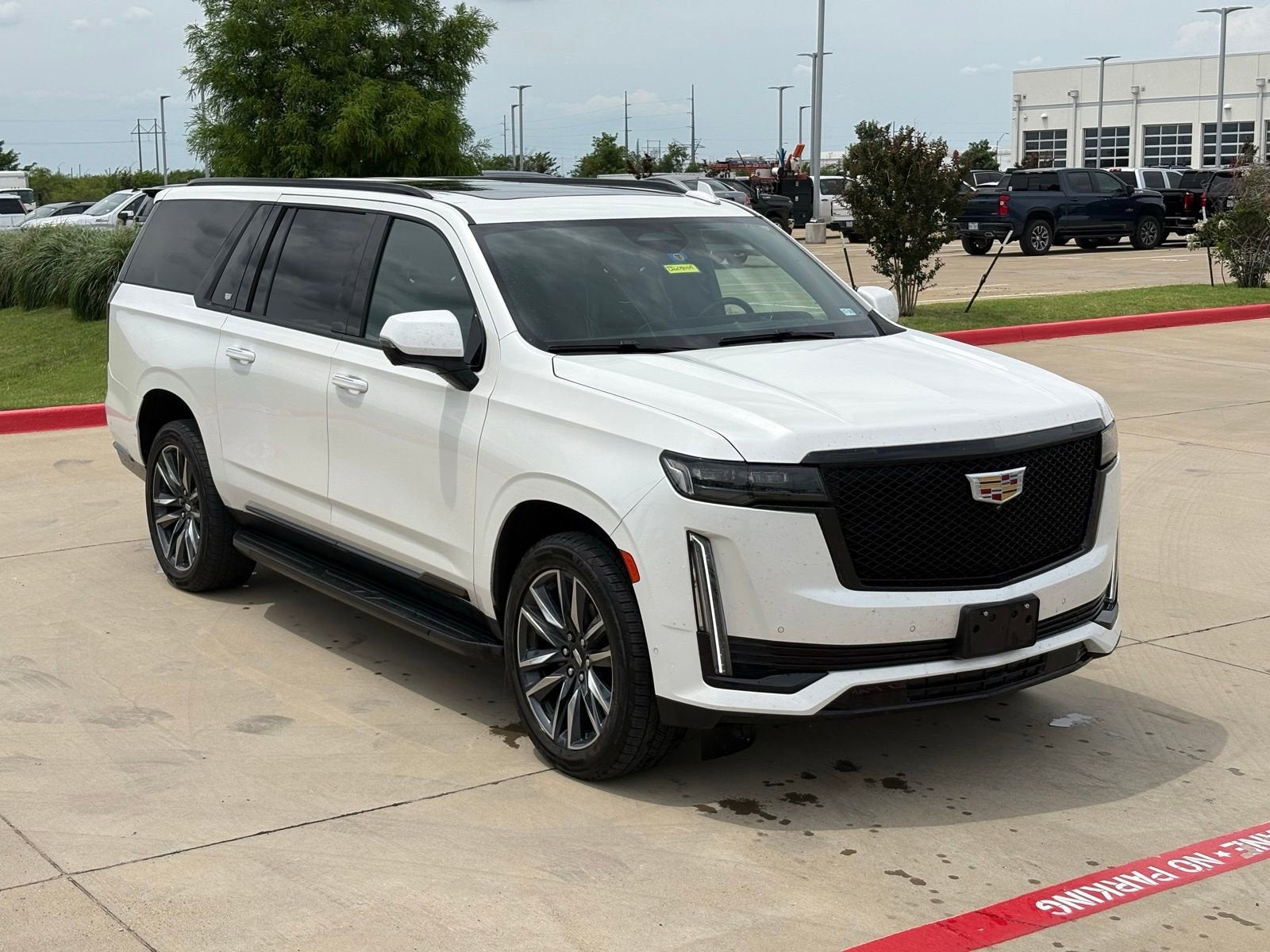 2023 Cadillac Escalade ESV Sport