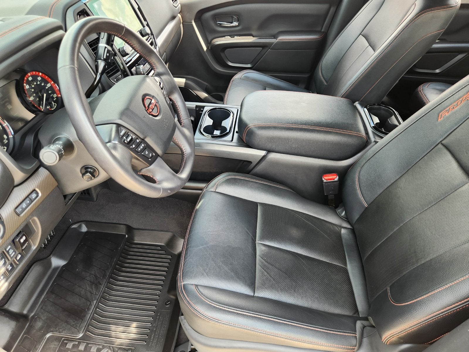 2024 Nissan Titan XD Pro-4X - Photo 17