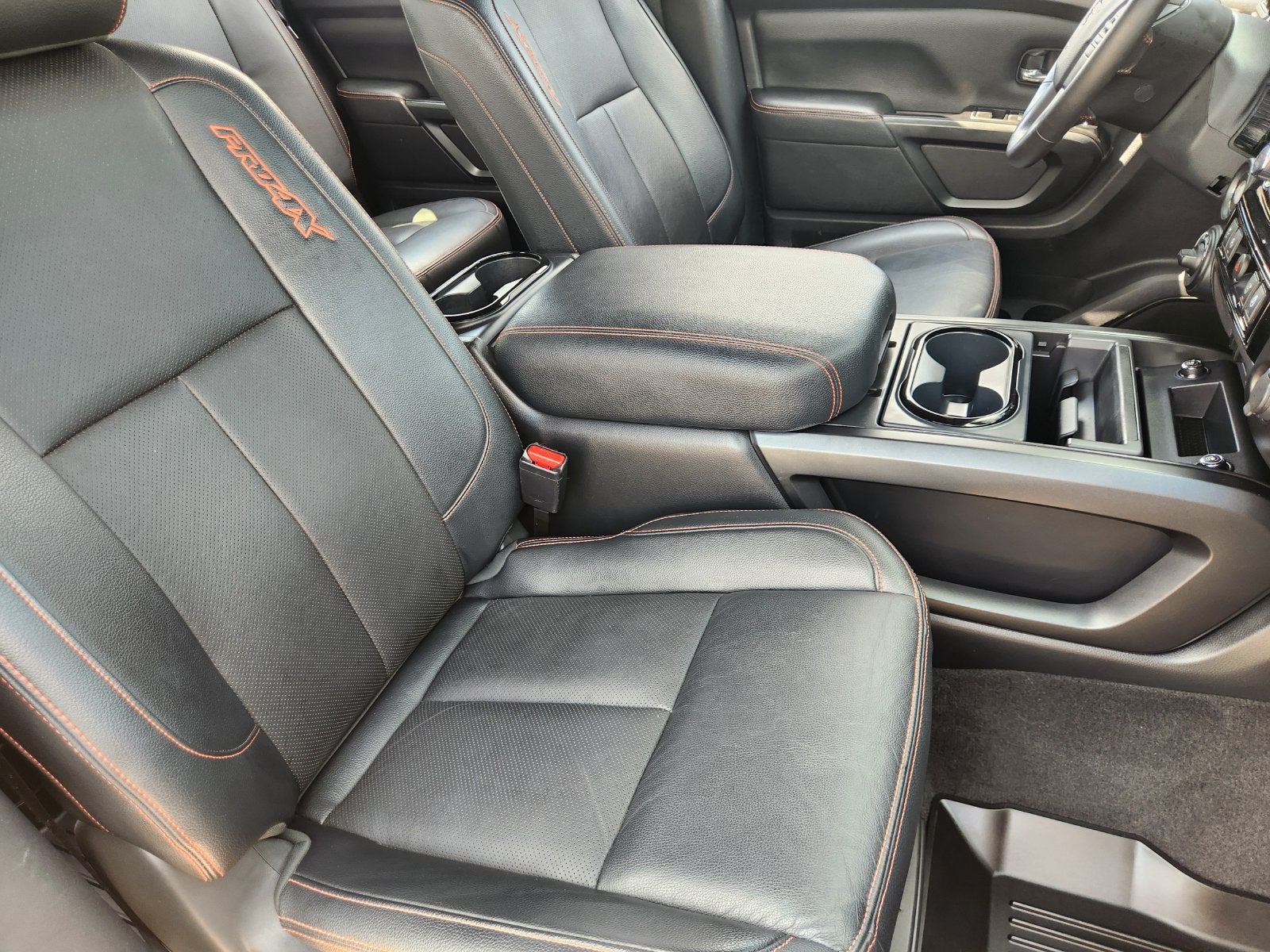2024 Nissan Titan XD Pro-4X - Photo 18
