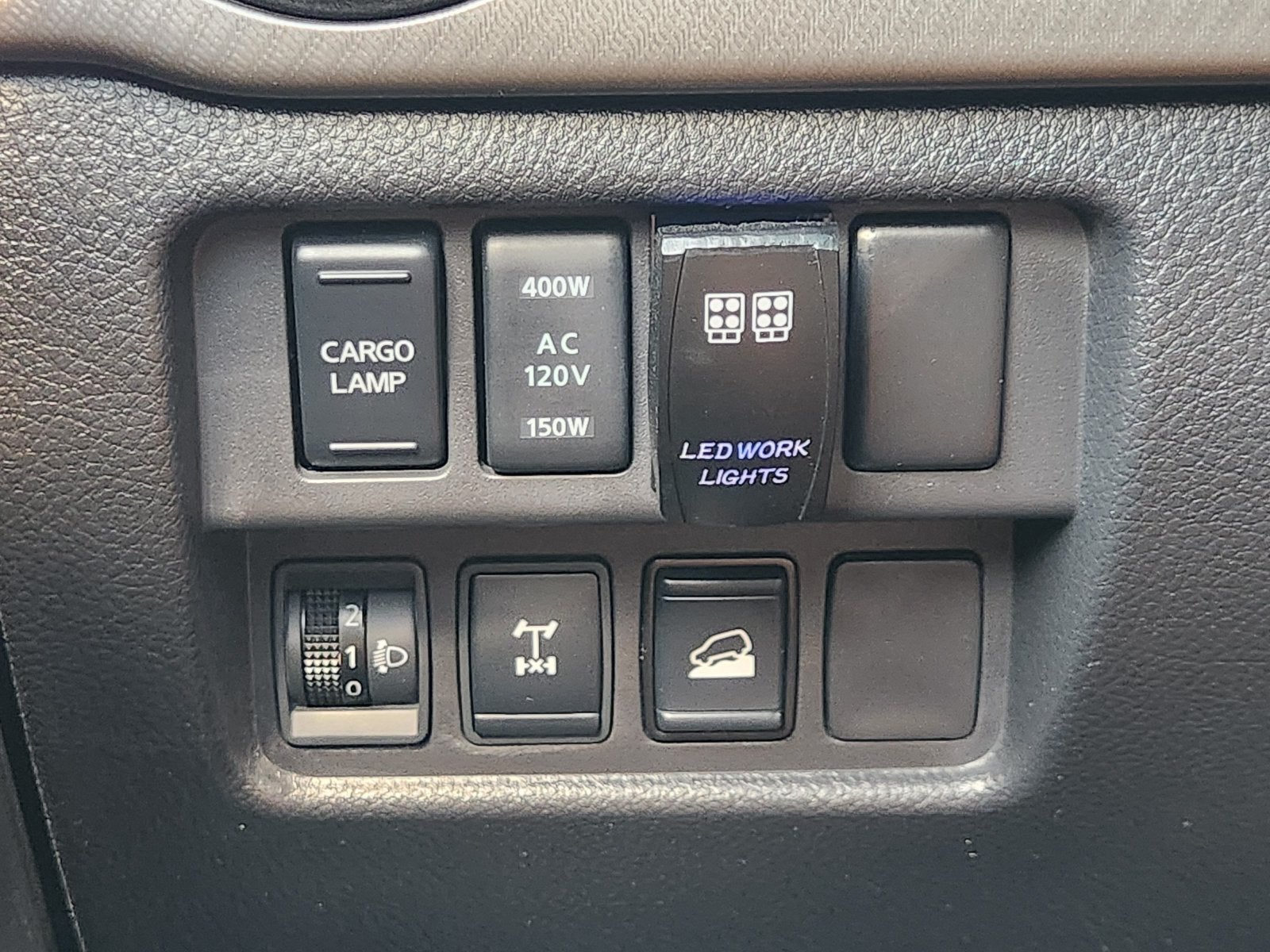 2024 Nissan Titan XD Pro-4X - Photo 25
