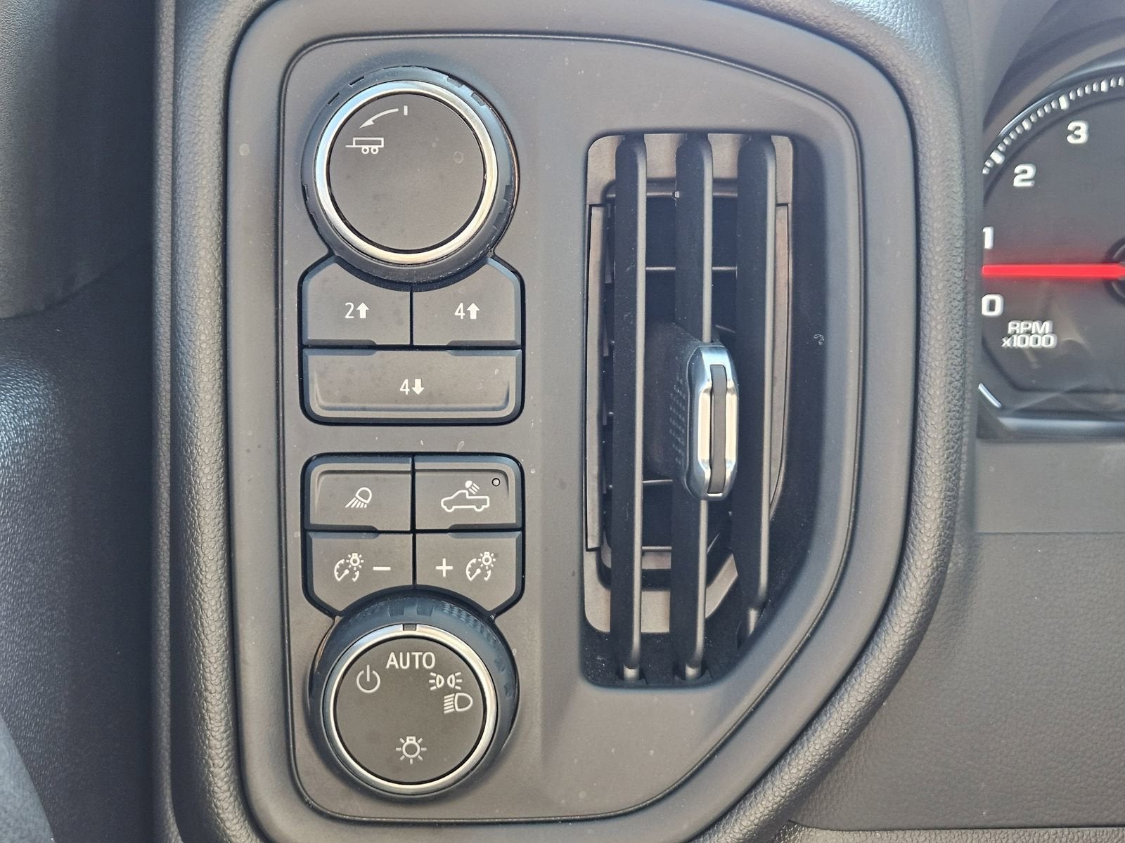 2025 Chevrolet Silverado 2500 HD Custom