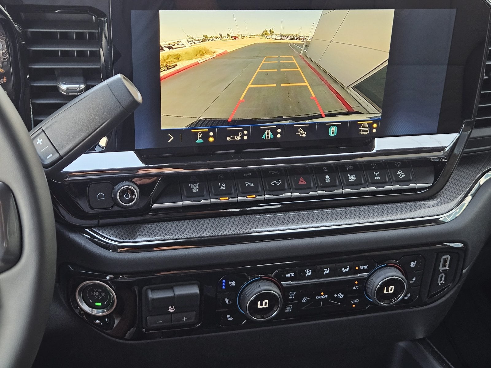 2026 Chevrolet Silverado 2500HD ZR2 - Photo 21
