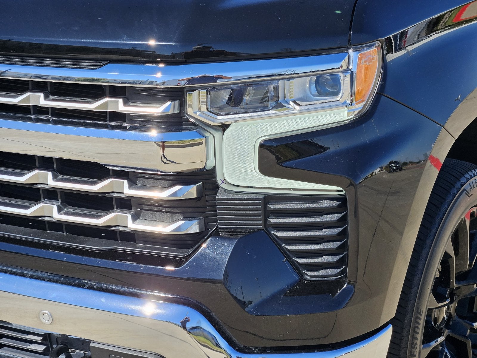 2024 Chevrolet Silverado 1500 LTZ - Photo 11
