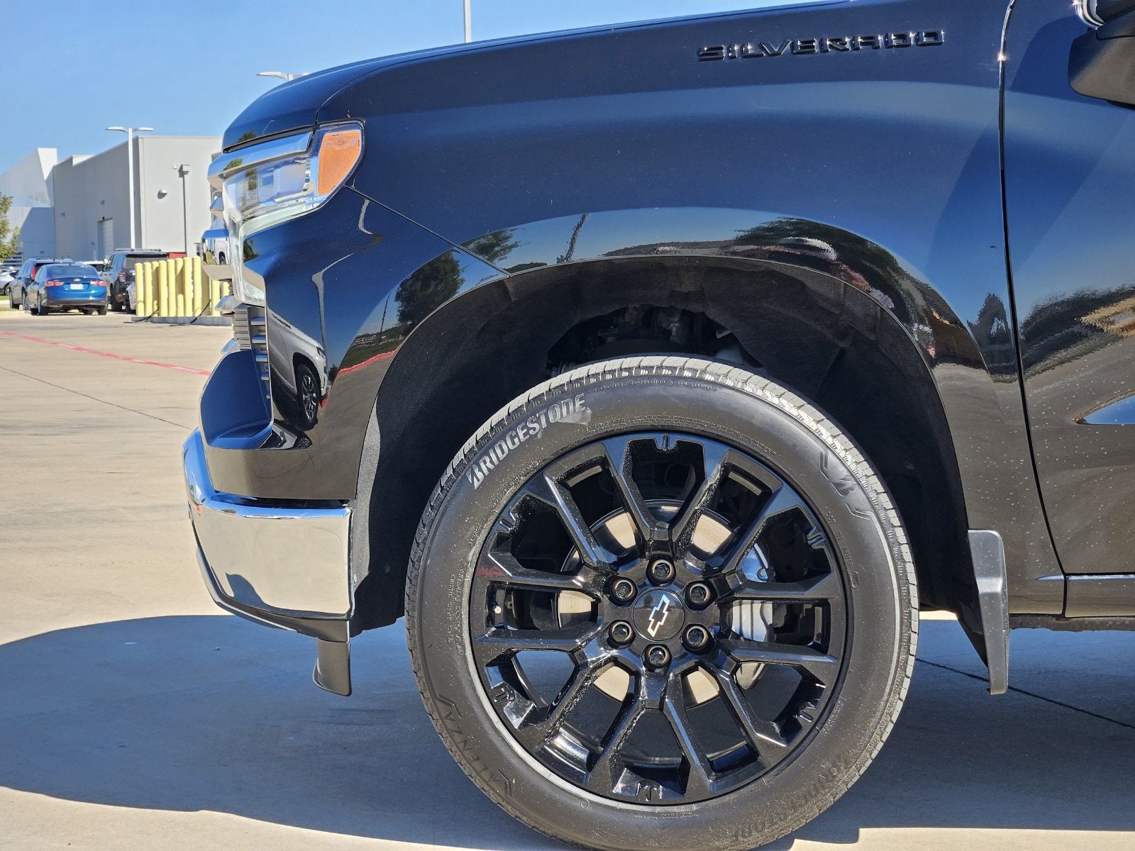 2024 Chevrolet Silverado 1500 LTZ - Photo 12