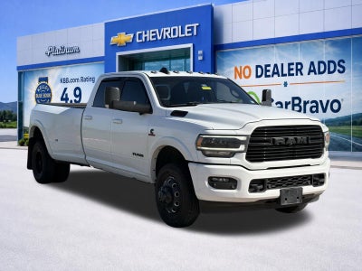 2022 RAM 3500 Laramie Crew Cab 4x4 8' Box