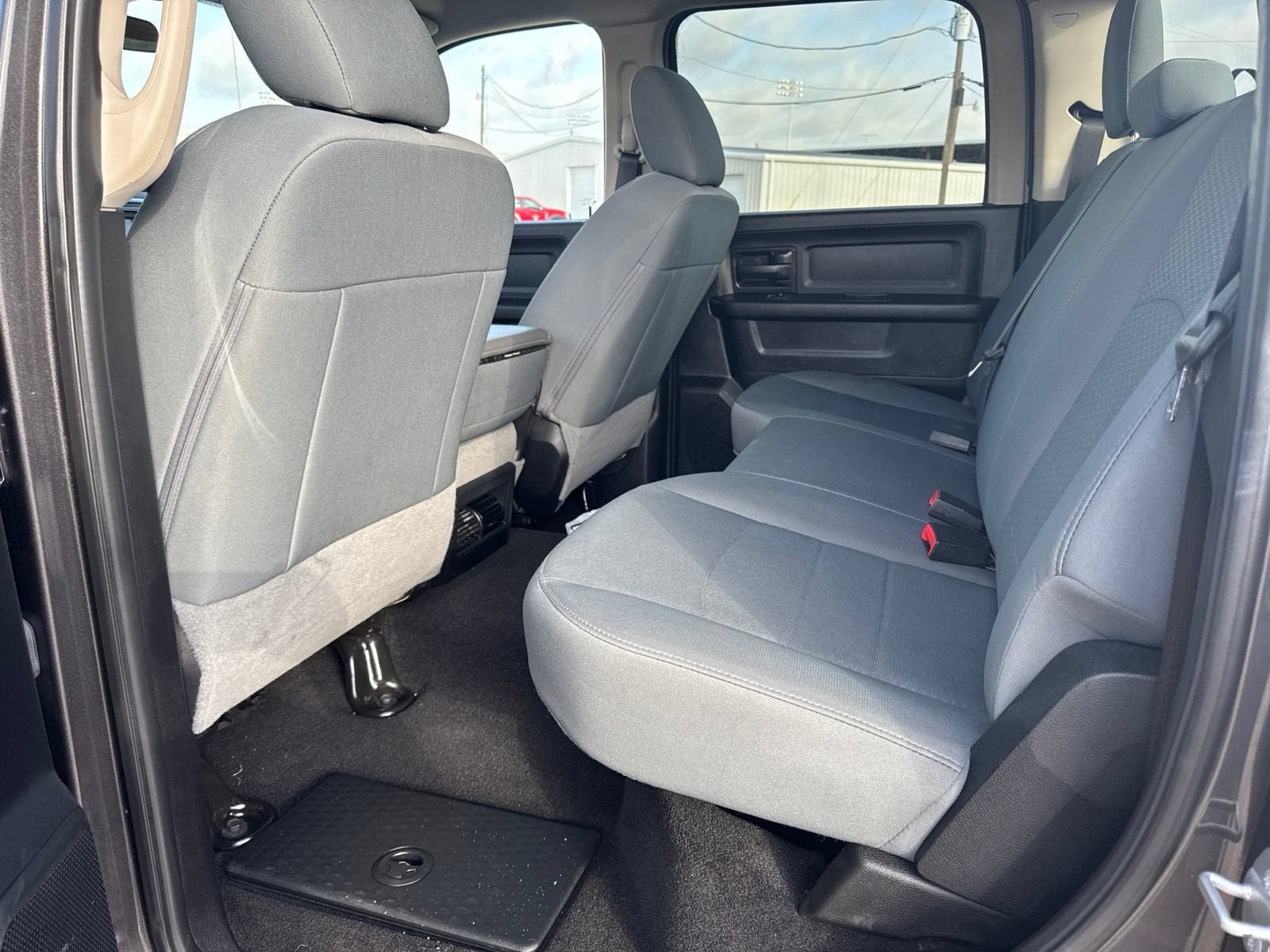 2018 RAM 2500 Tradesman Crew Cab 4x4 6'4" Box