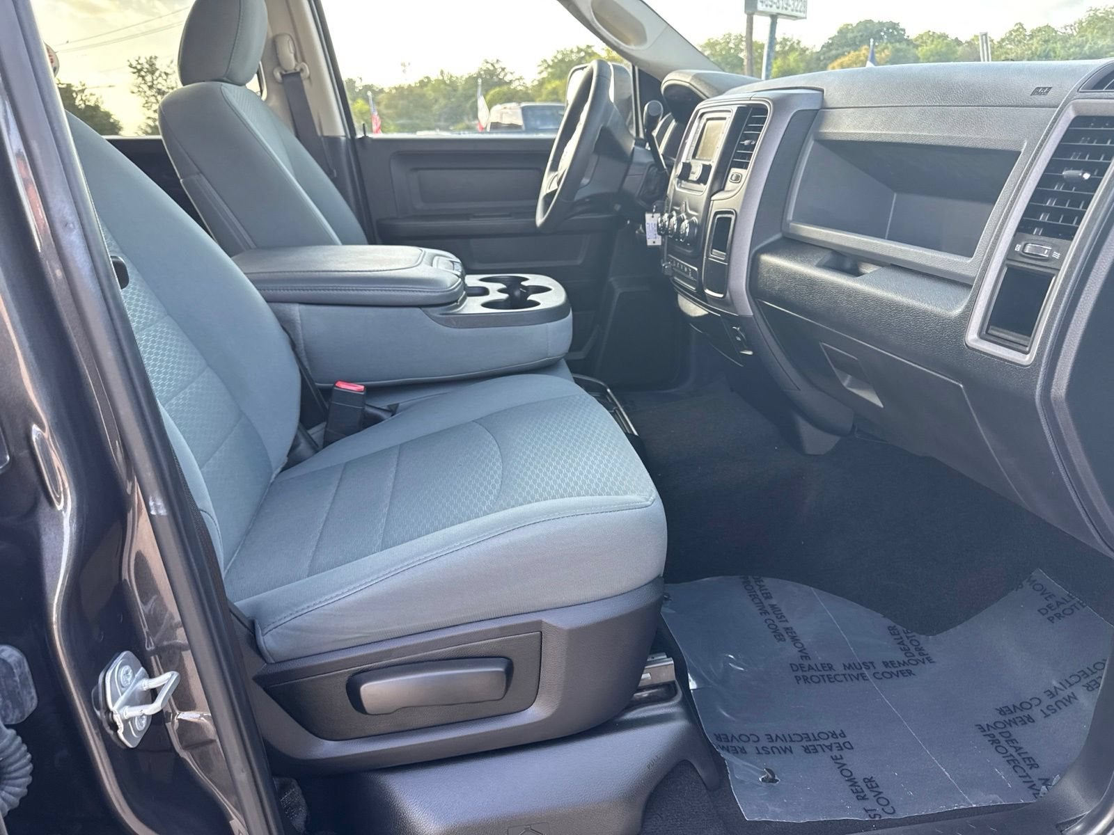2018 RAM 2500 Tradesman Crew Cab 4x4 6'4" Box