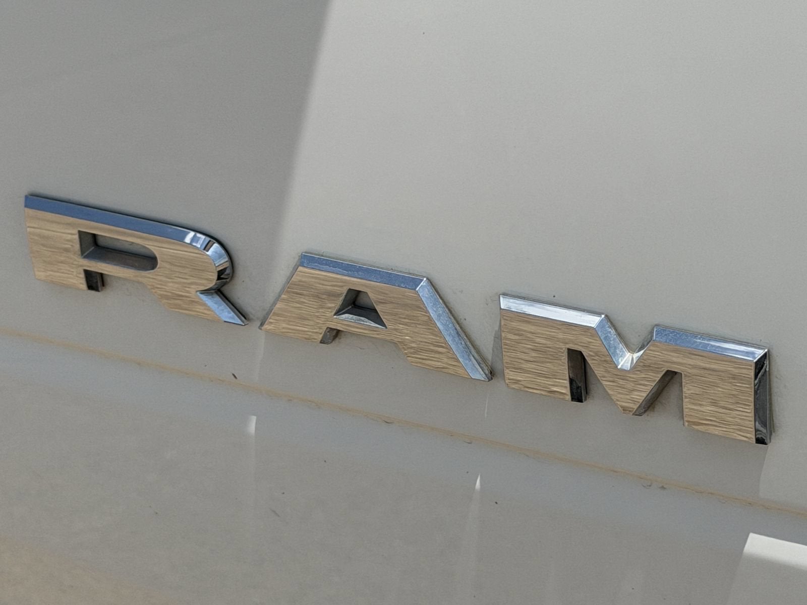 2024 RAM 2500 Laramie Crew Cab 4x4 6'4" Box