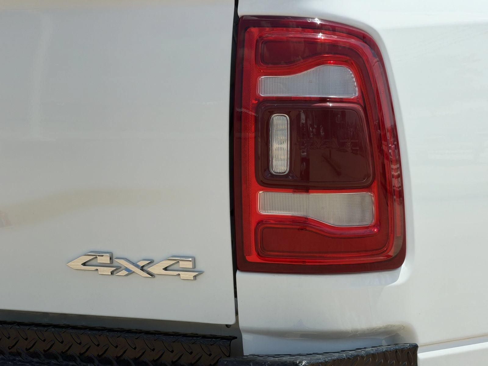2024 RAM 2500 Laramie Crew Cab 4x4 6'4" Box