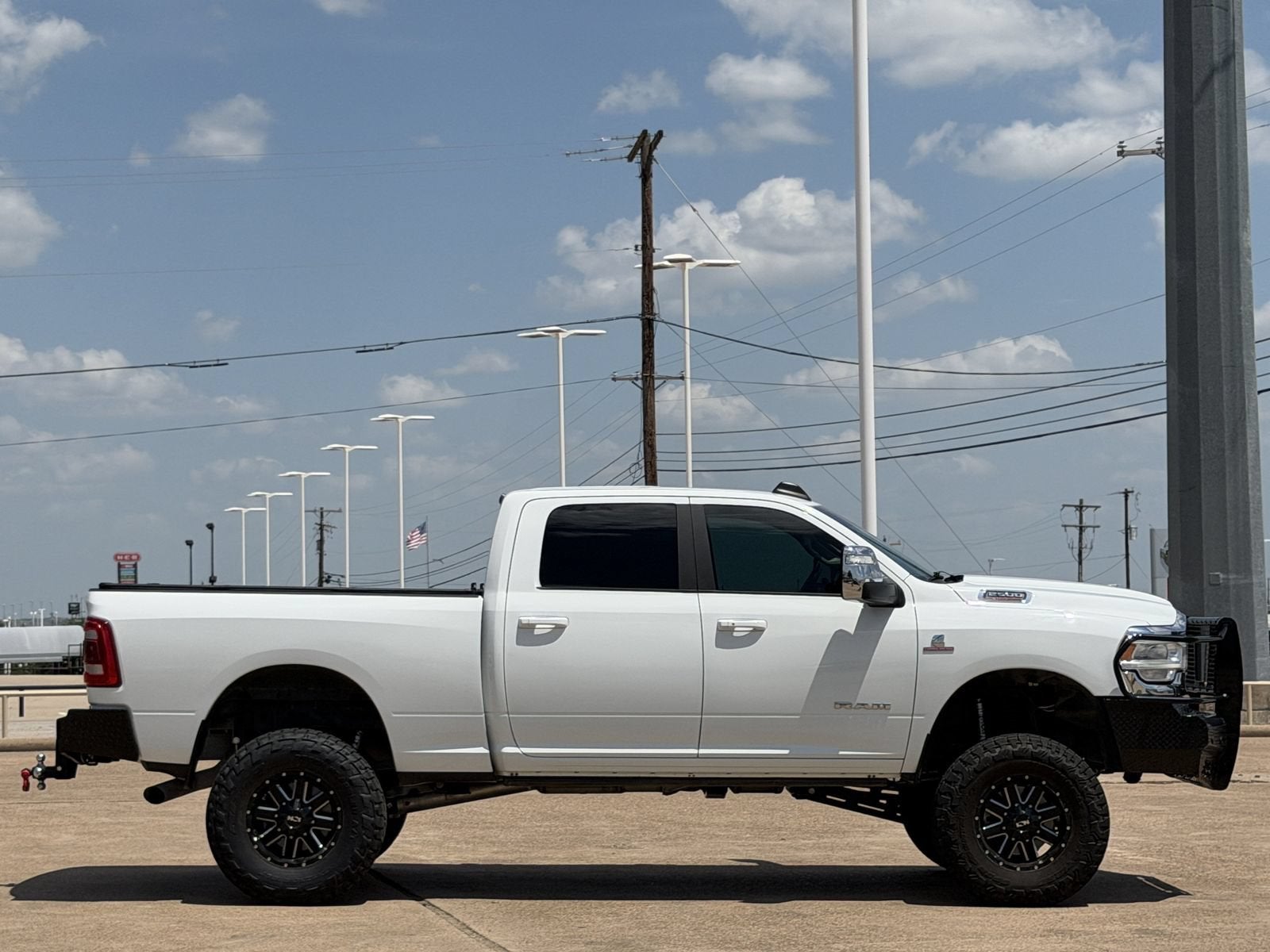 2024 RAM 2500 Laramie Crew Cab 4x4 6'4" Box