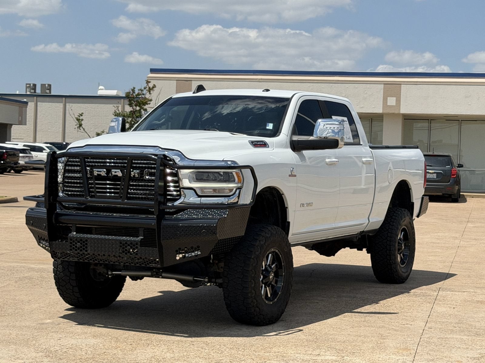 2024 RAM 2500 Laramie Crew Cab 4x4 6'4" Box