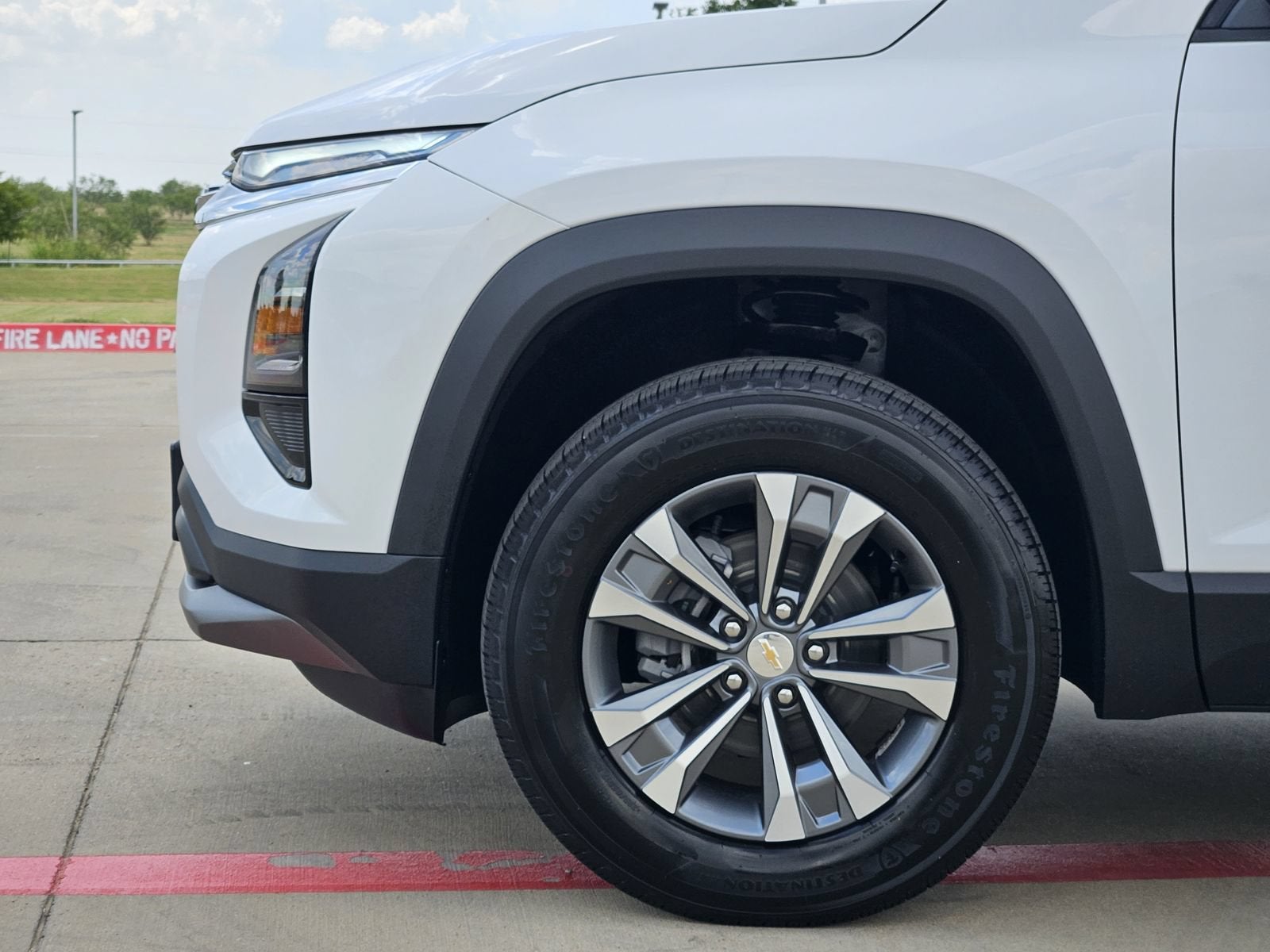 2027 Chevrolet Equinox FWD LT