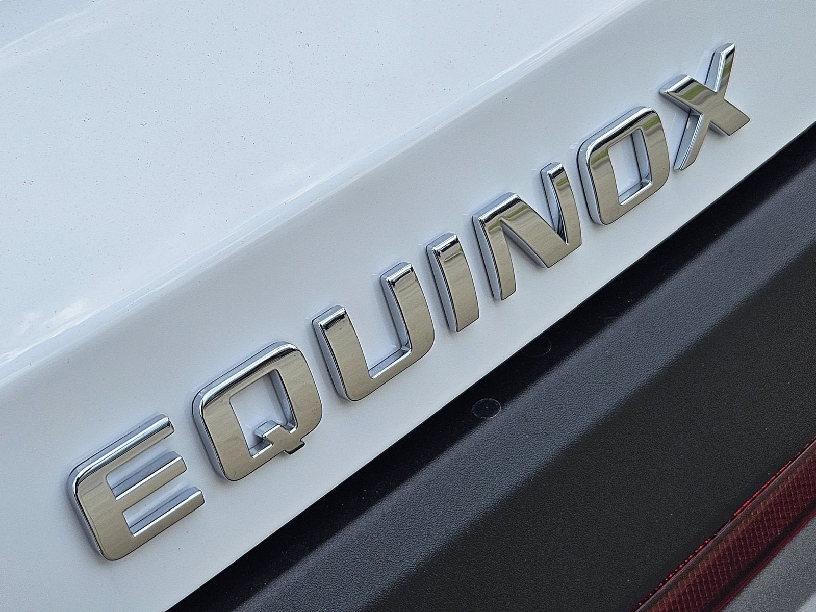 2027 Chevrolet Equinox FWD LT