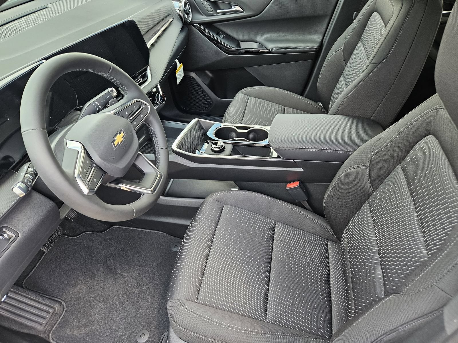 2027 Chevrolet Equinox FWD LT