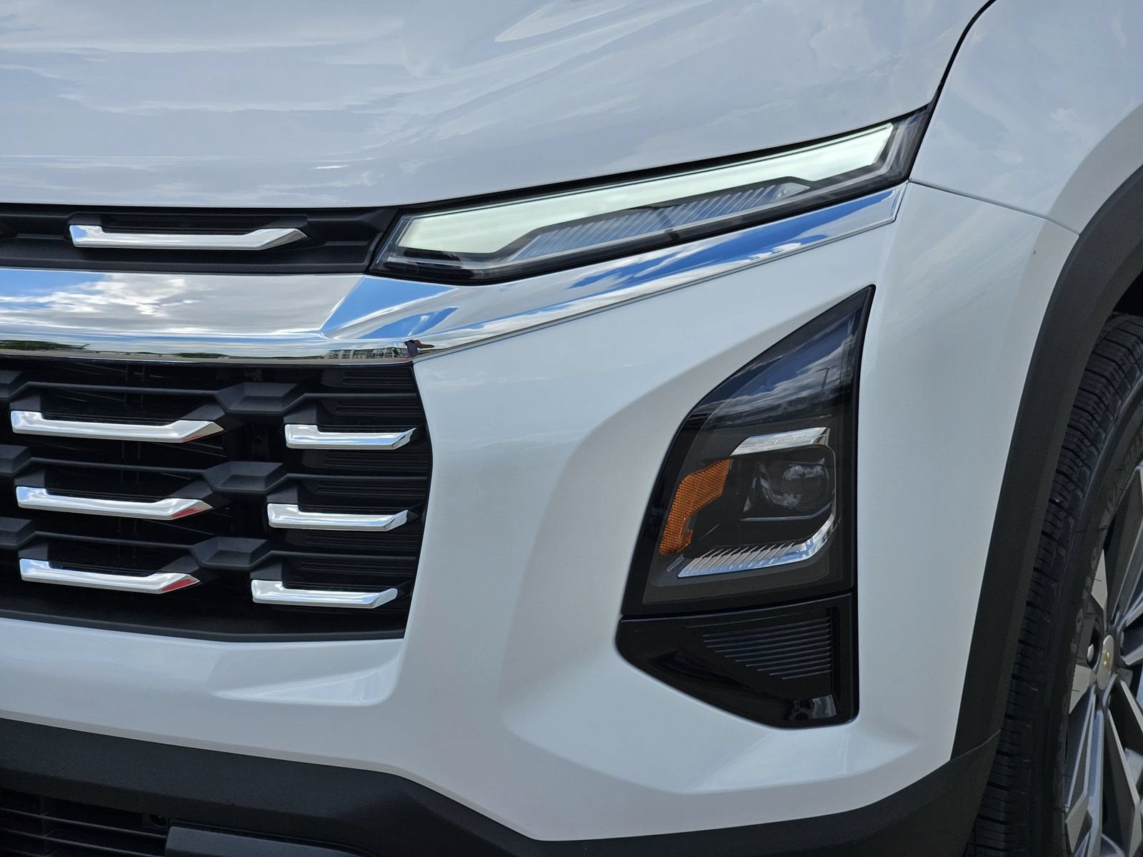 2027 Chevrolet Equinox FWD LT