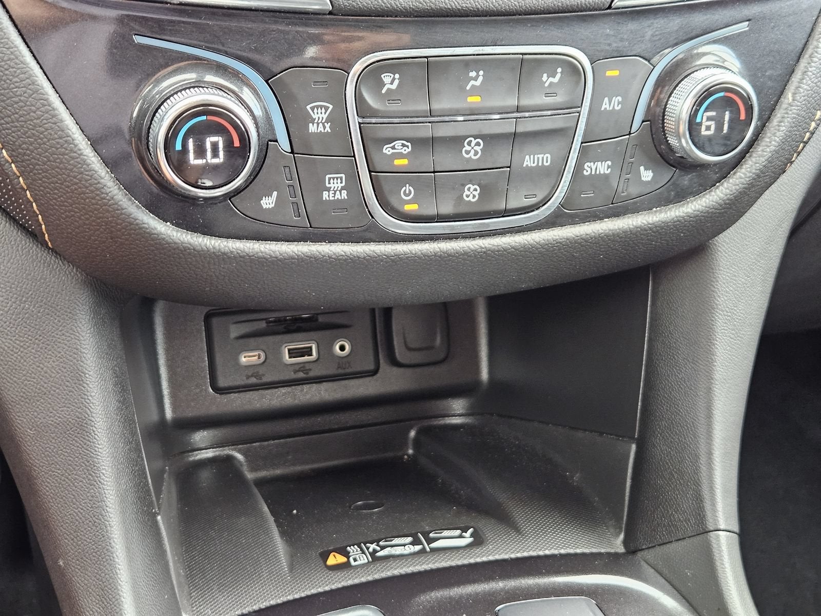2023 Chevrolet Equinox Premier - Photo 22