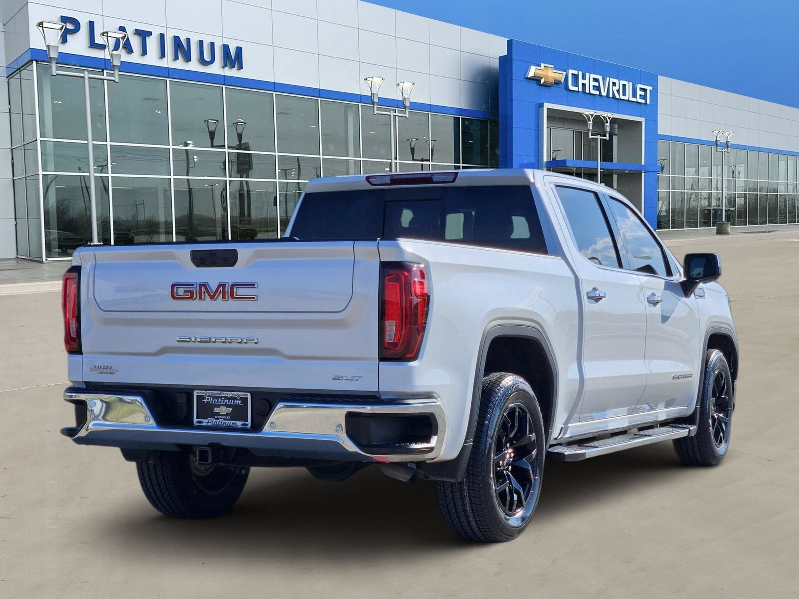 2024 GMC Sierra 1500 SLT