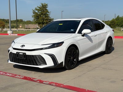 2025 Toyota Camry SE