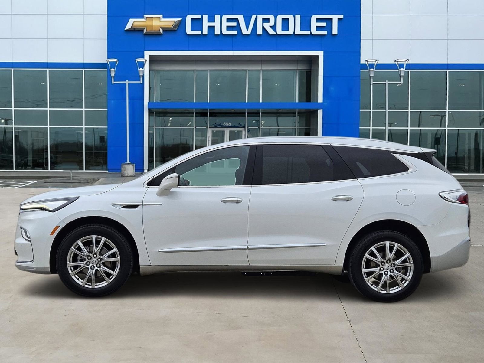 2023 Buick Enclave Essence