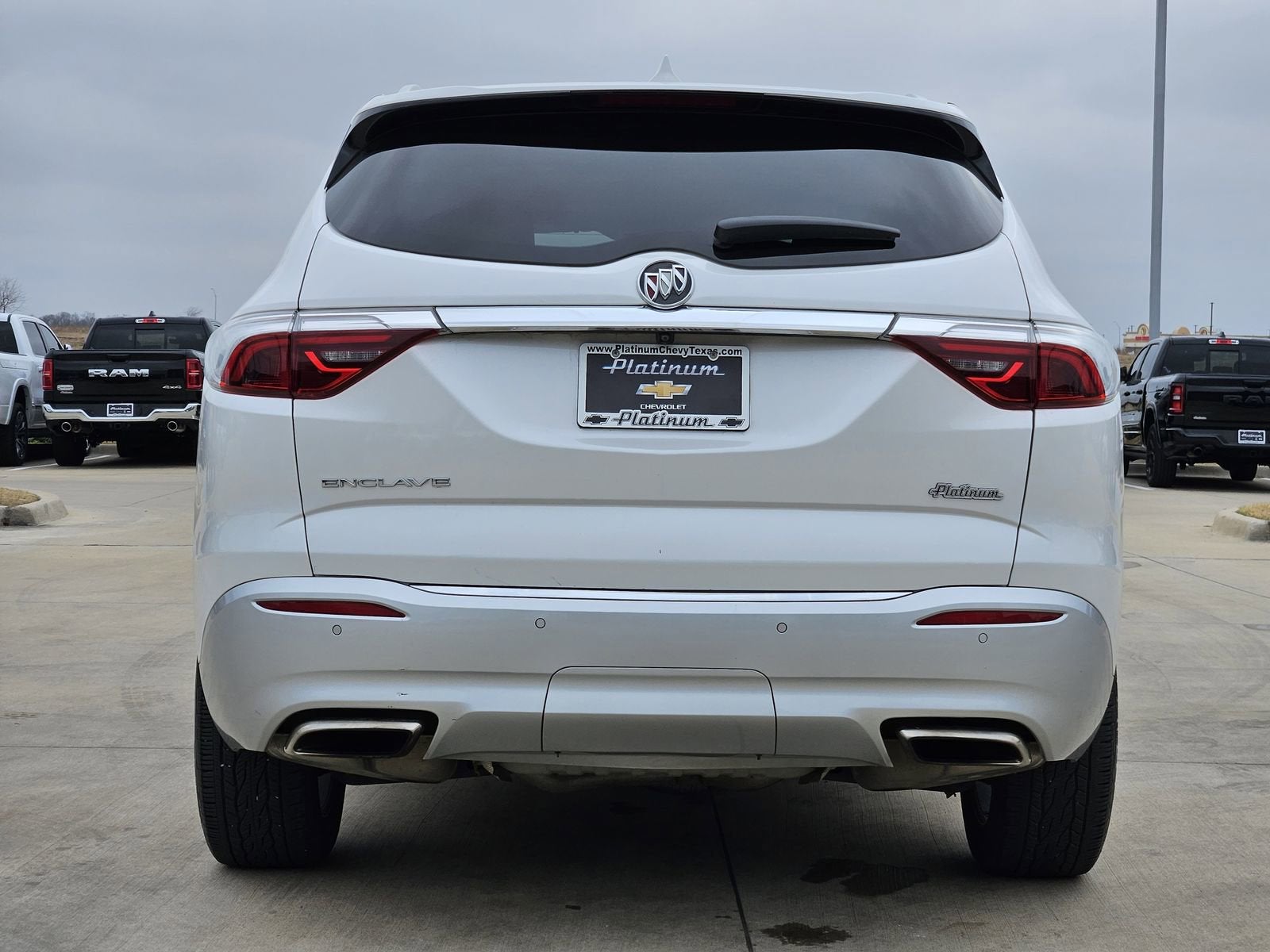 2023 Buick Enclave Essence