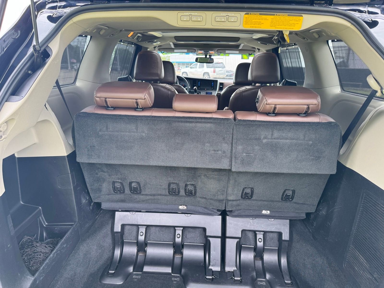 2017 Toyota Sienna XLE Auto Access Seat