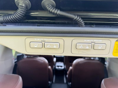 2017 Toyota Sienna XLE Auto Access Seat