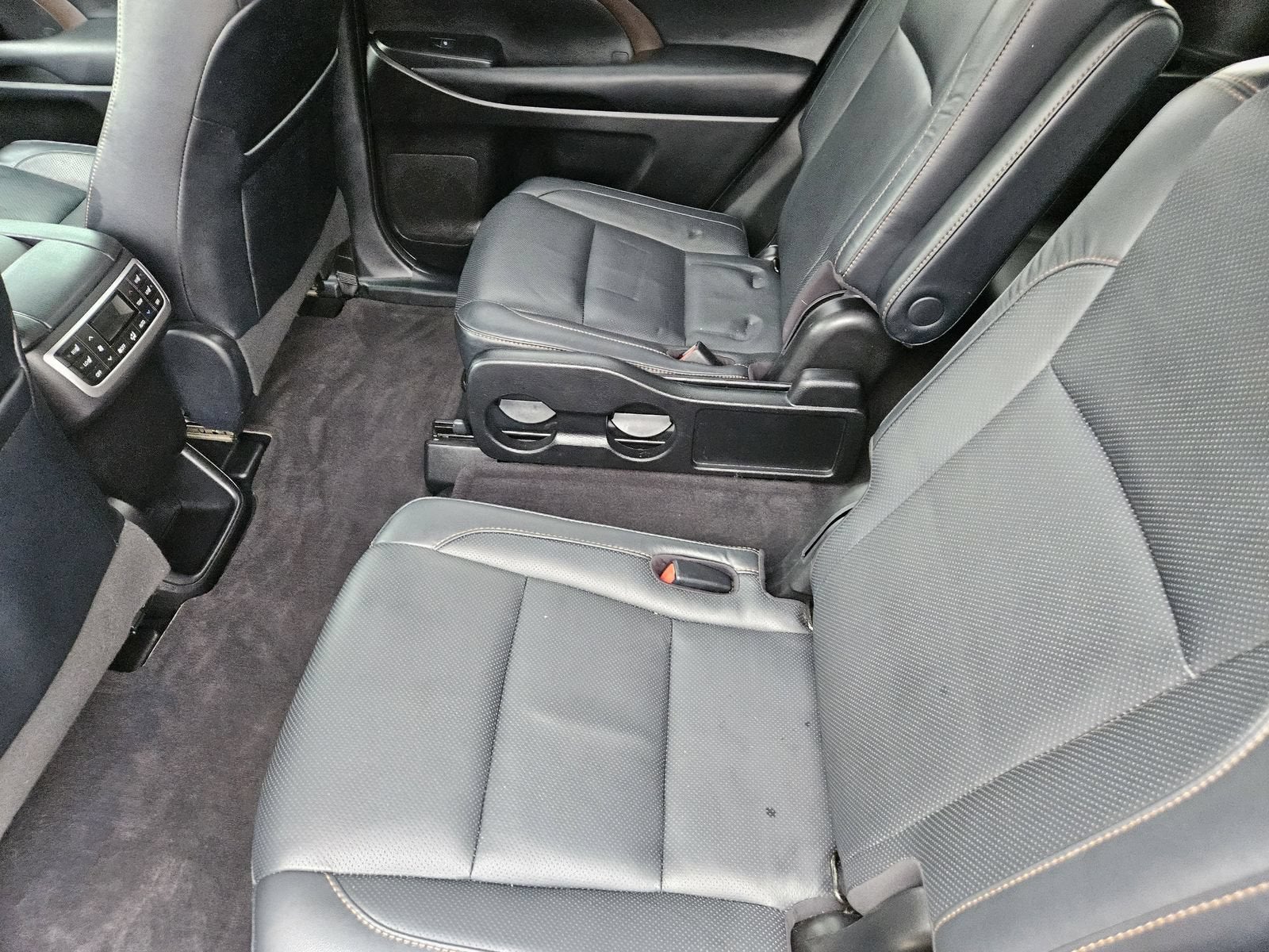 2019 Toyota Highlander Limited Platinum