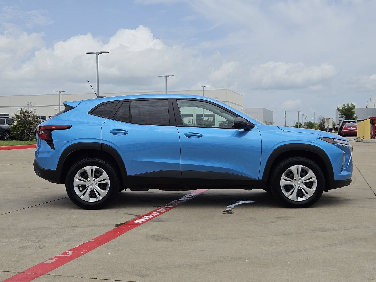 2025 Chevrolet Trax LS
