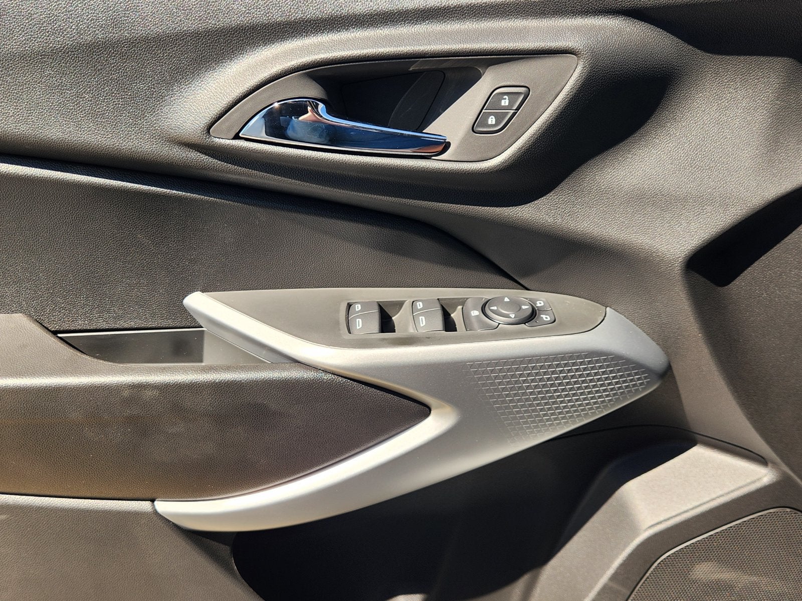2026 Chevrolet Trax RS - Photo 21