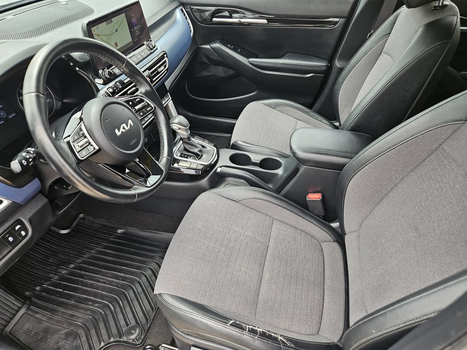 2022 Kia Seltos S - Photo 16