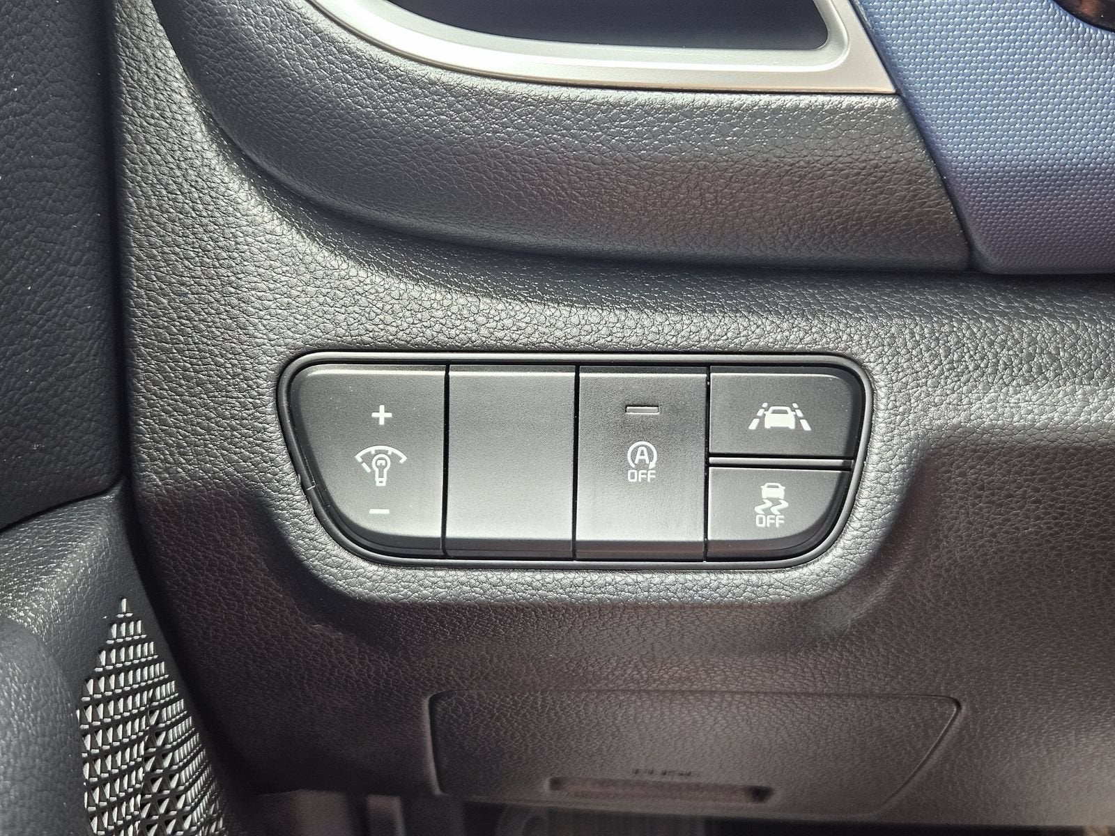 2022 Kia Seltos S - Photo 24