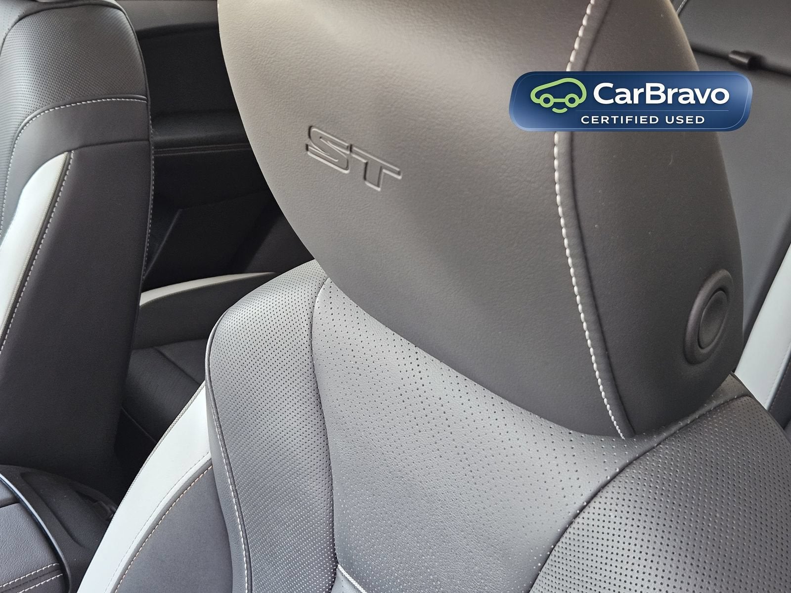 2025 Buick Envision Sport Touring - Photo 19