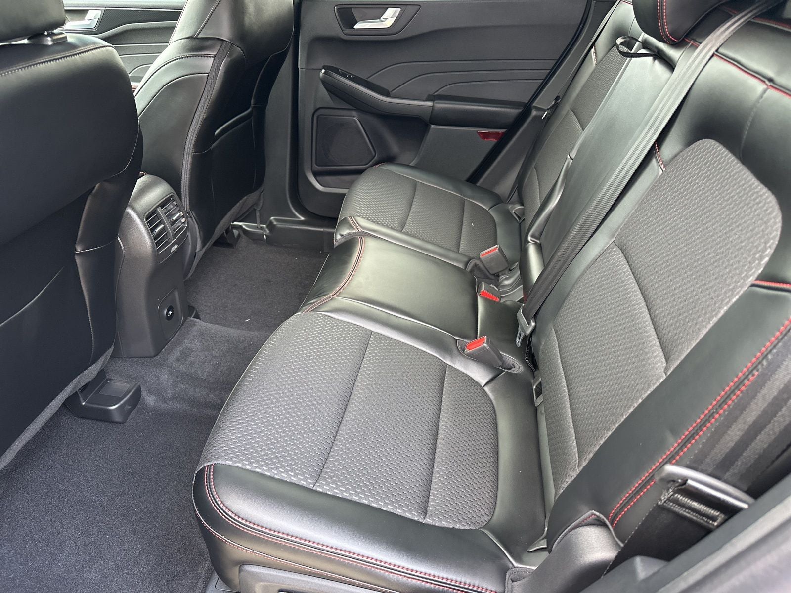 2025 Ford Escape Hybrid ST-Line