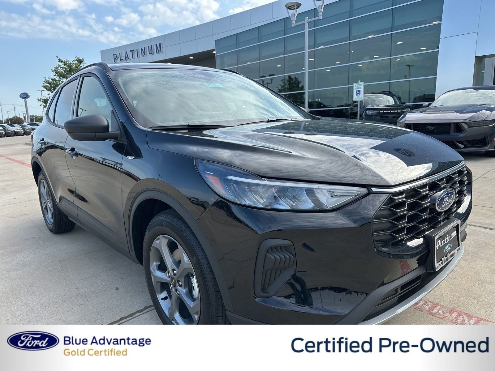 2025 Ford Escape Hybrid ST-Line