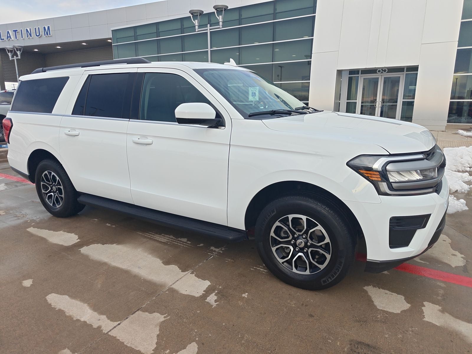 2024 Ford Expedition Max XLT