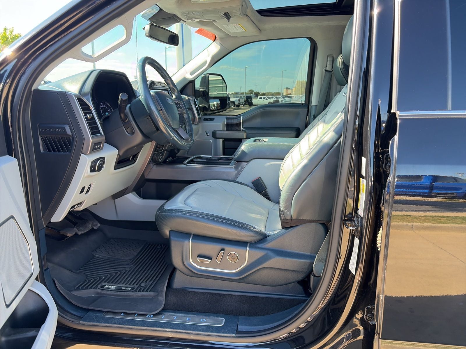 2022 Ford F-250SD Limited