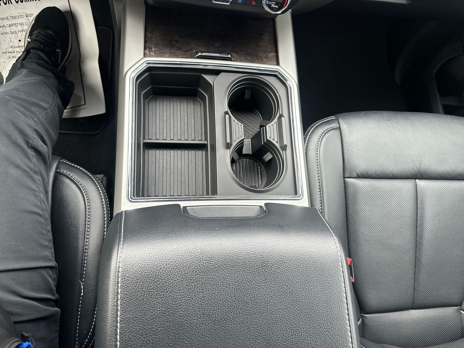 2022 Ford F-350SD Lariat