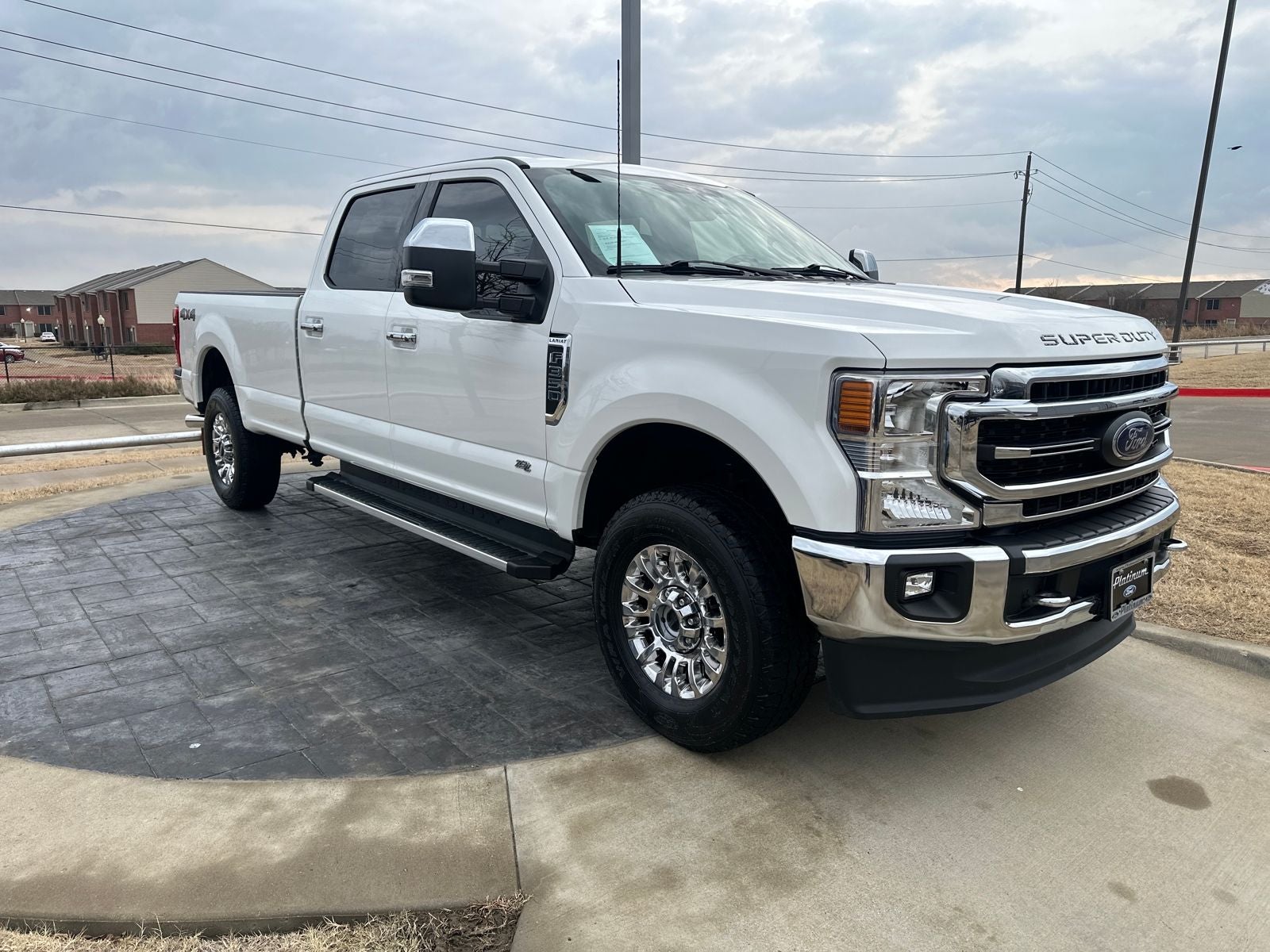 2022 Ford F-350SD Lariat