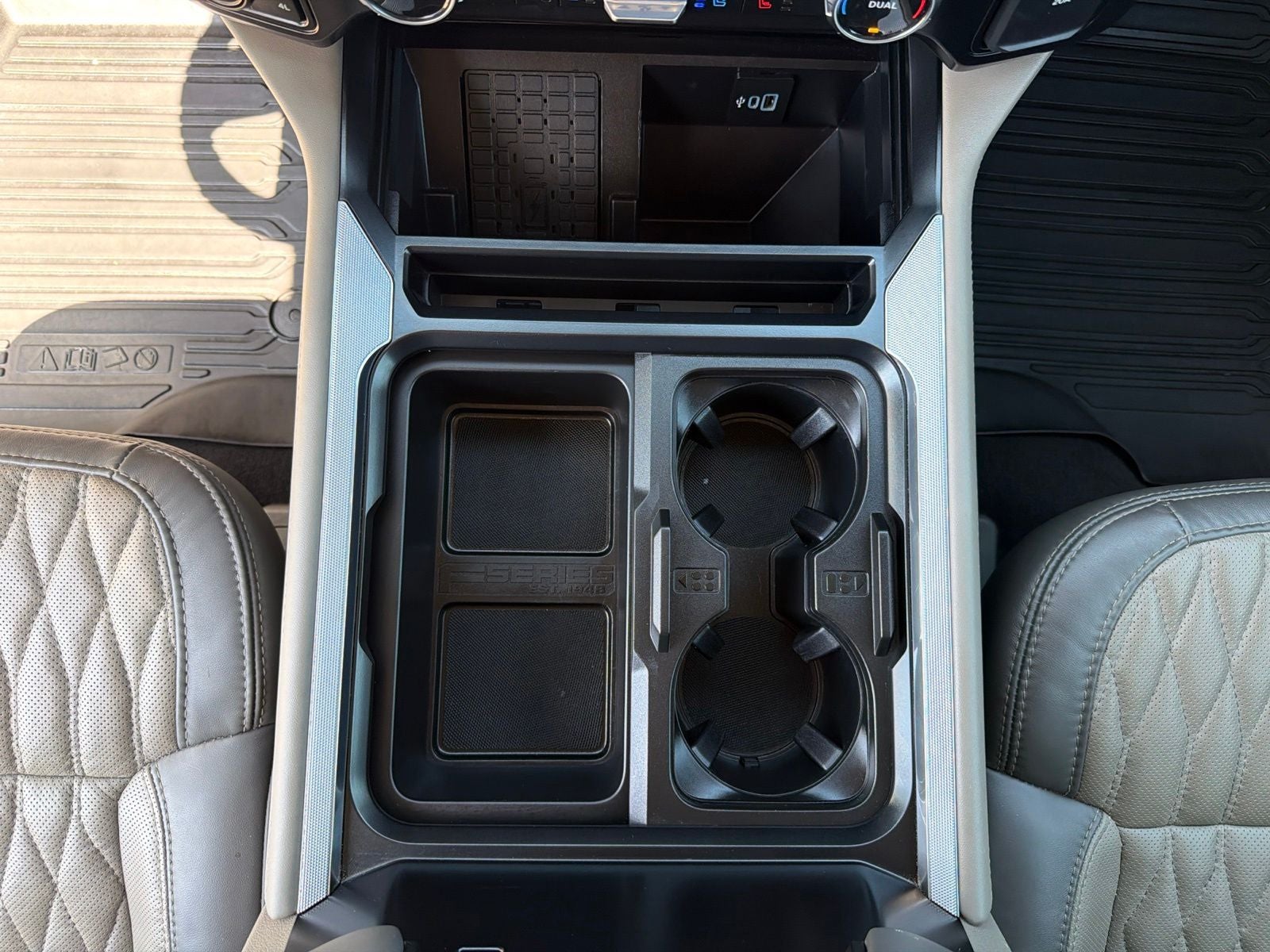 2026 Ford F-450SD Platinum DRW
