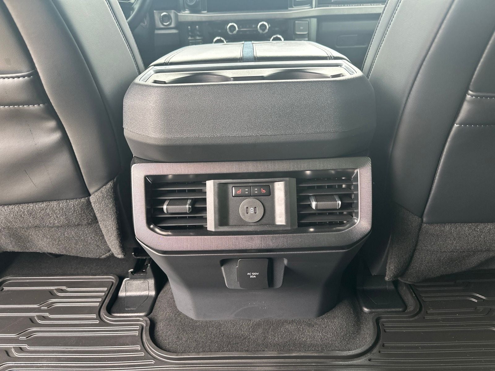 2026 Ford F-450SD Platinum DRW