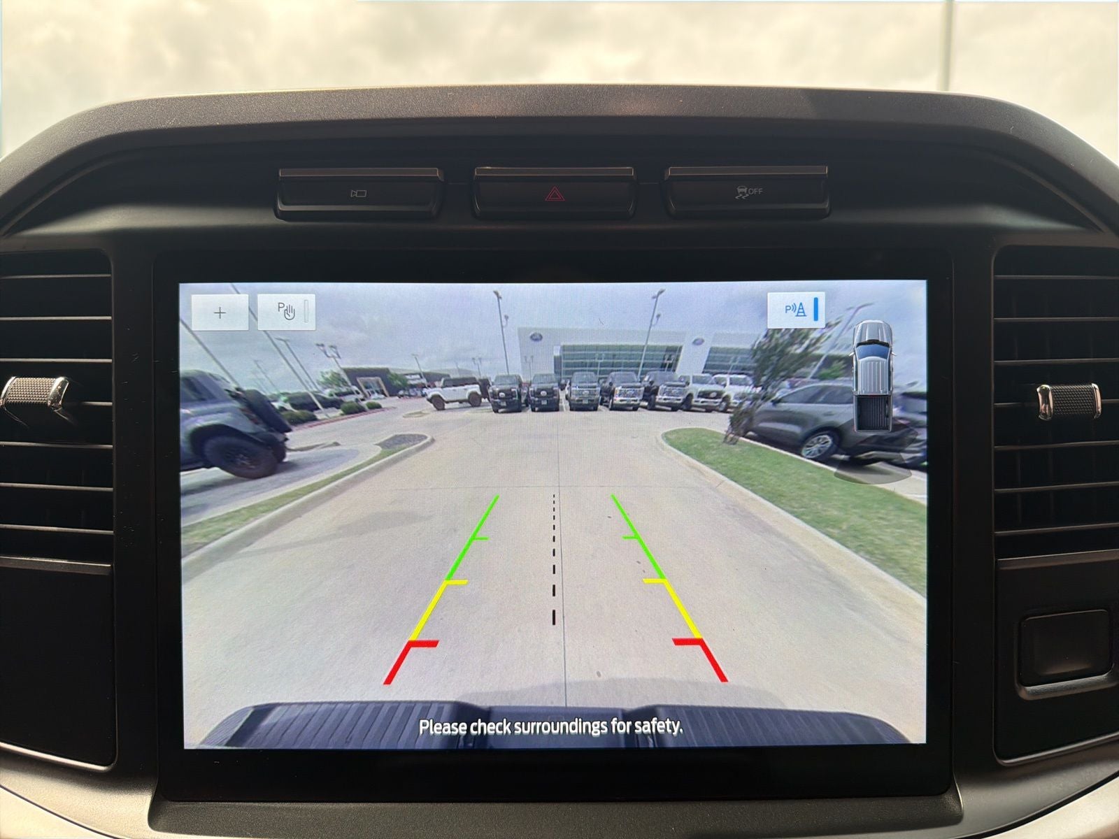 2023 Ford F-150 XLT Heritage Edition