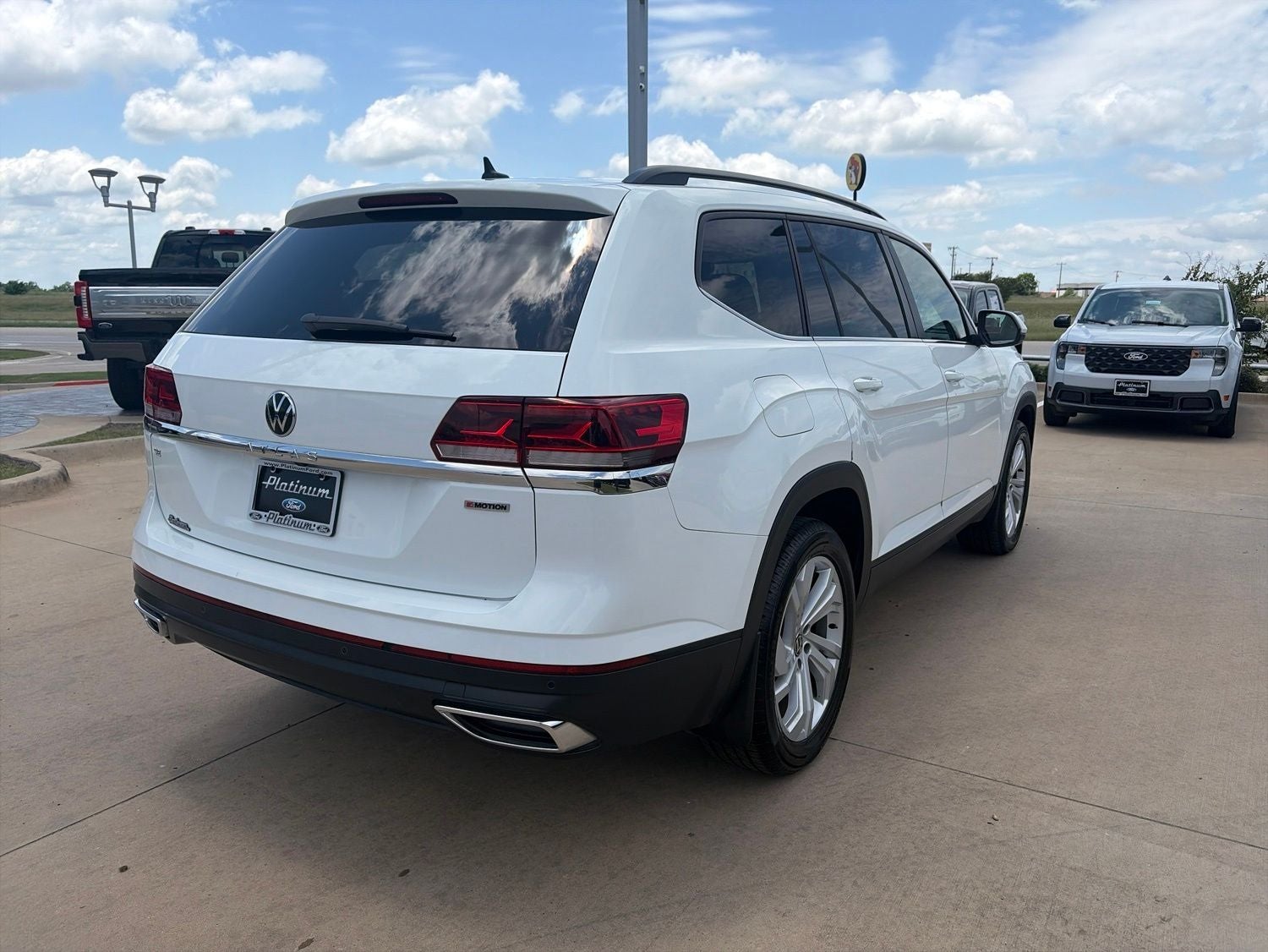 2022 Volkswagen Atlas 2.0T SE w/Technology