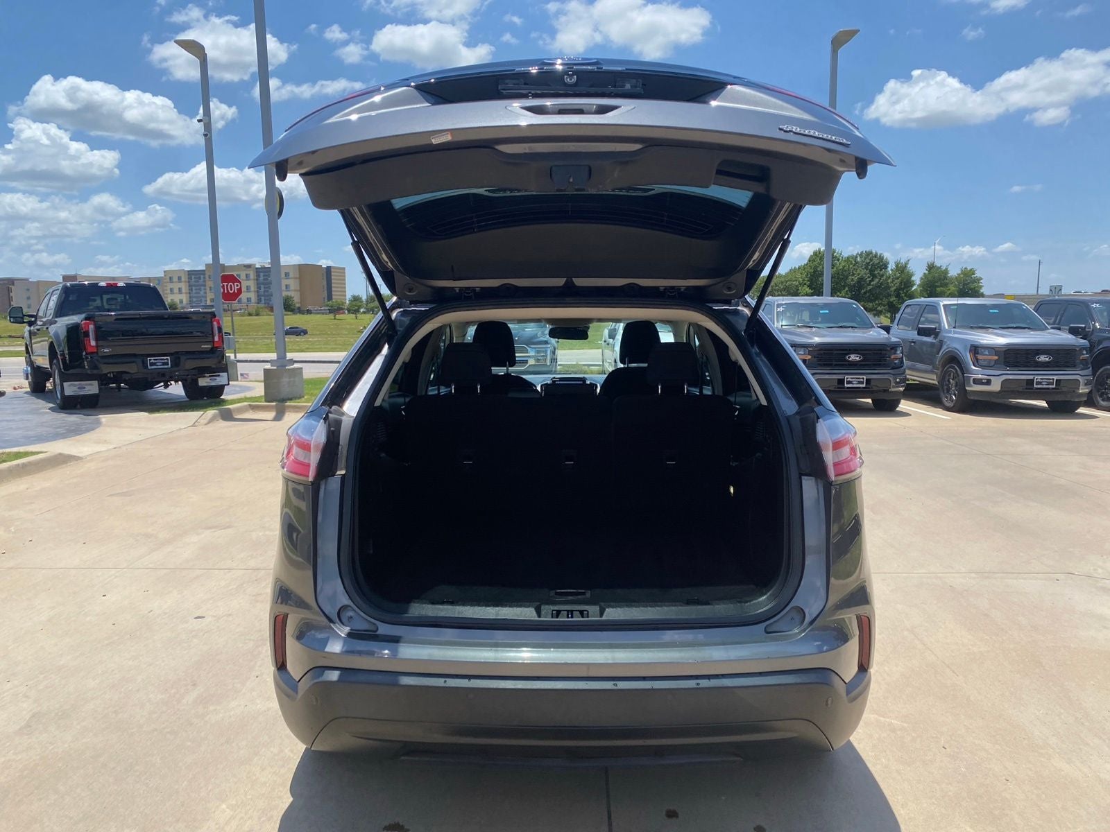 2021 Ford Edge SE